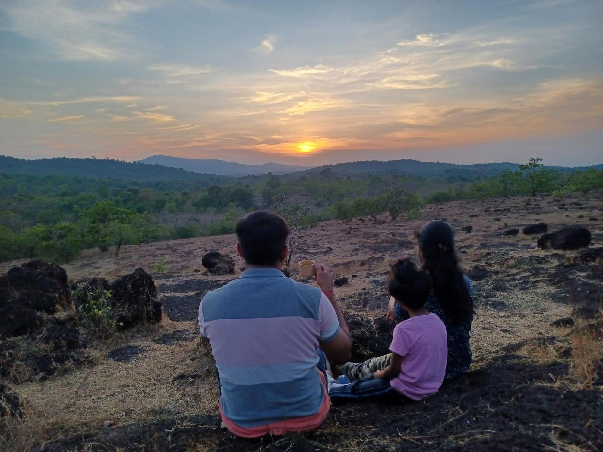 Molem Nature'S Nest Eco Resort Goa, Near Dudhsagar Waterfalls מראה חיצוני תמונה